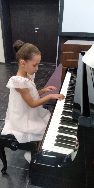 Клас Пиано 7