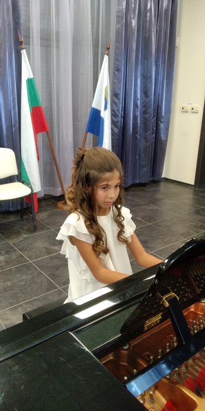 Клас Пиано 9